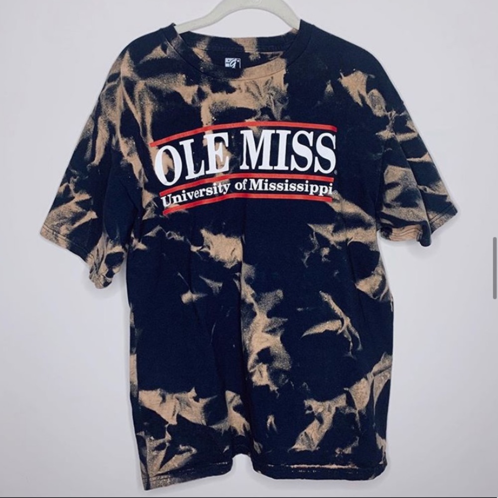Ole Miss tee